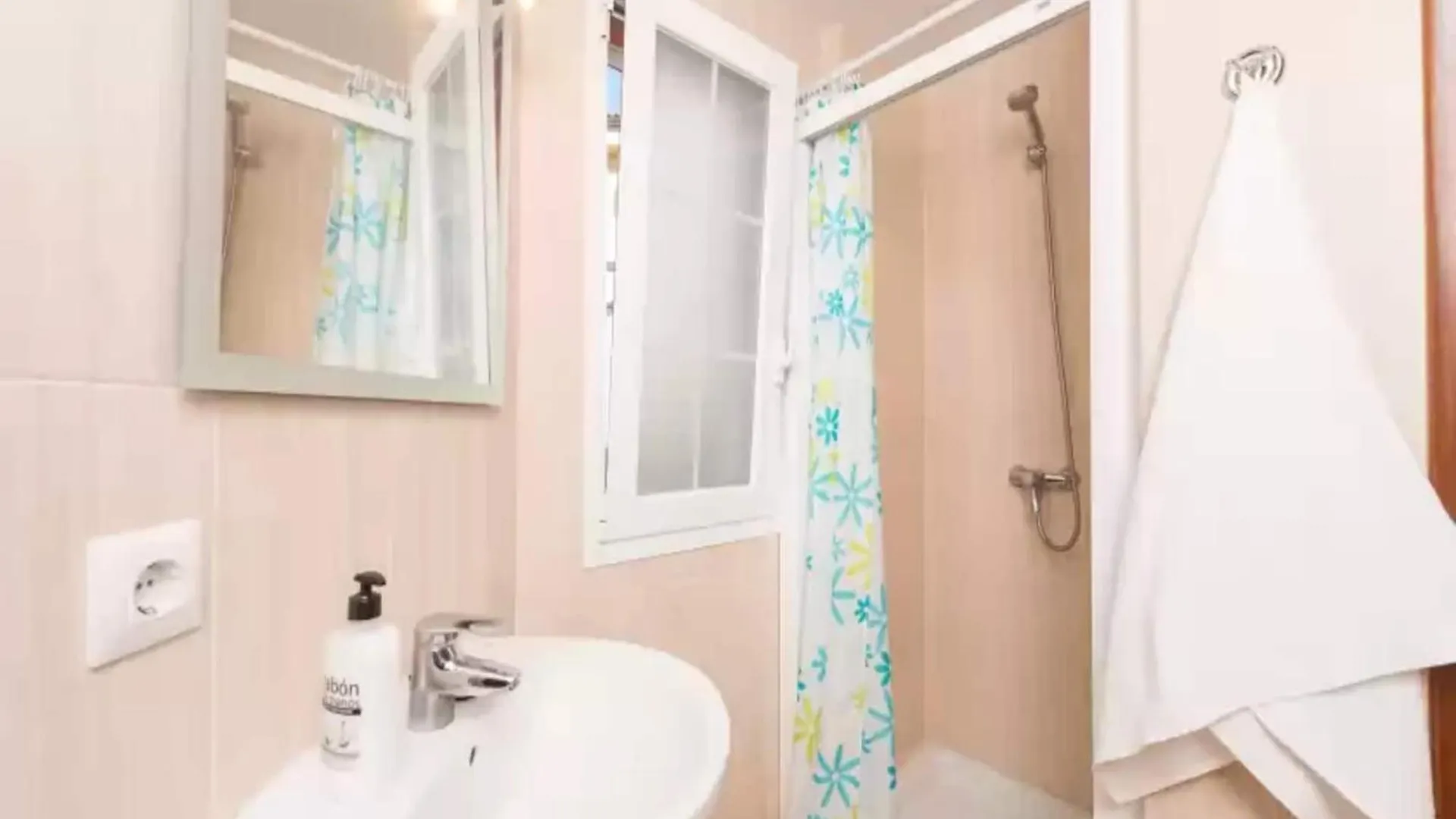 Villa Rosa - House In Platja D'Alcudia Free Wifi Playa de Muro  0*, Playa de Muro (Mallorca)